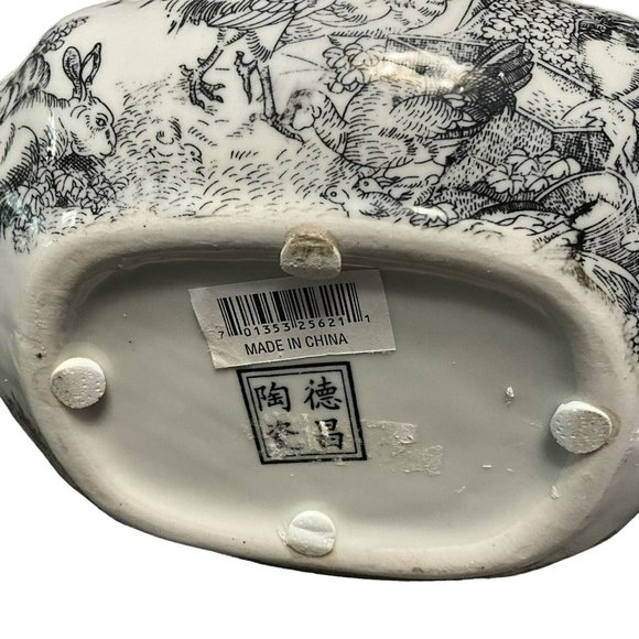 Asian Inspired Teapot, BLACK AND WHITE TEAPOT with Birds, chickens & rabbits - Picture 5 of 6